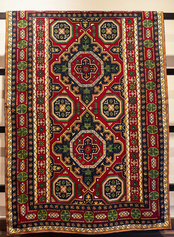 Geometric pattern rug - Image 1