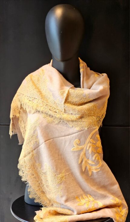 Stole with Fine Lace and Machine Embroidery