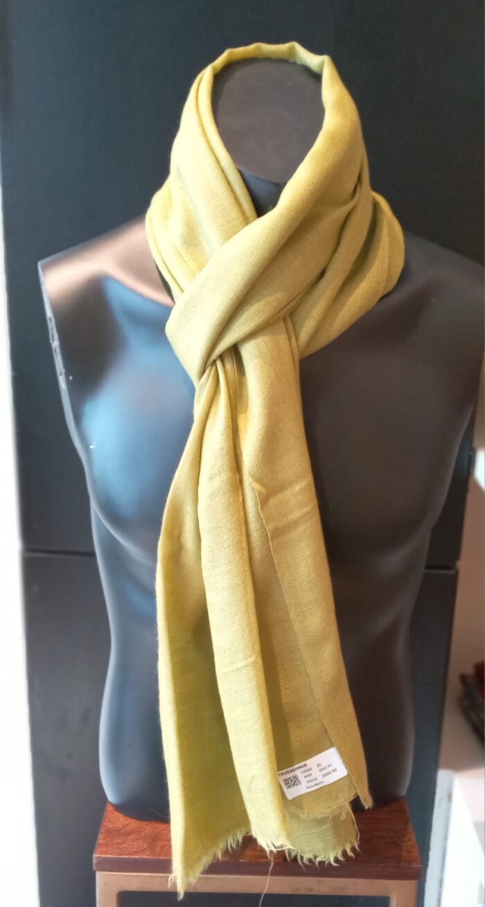 Gents plain fine wool stole - Image 1
